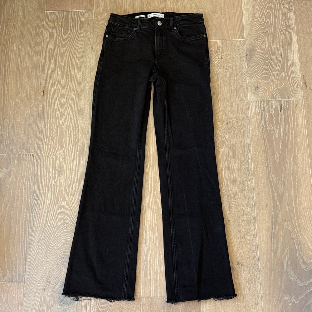 MANGO Raw Hem Flare Leg Black Jeans - Women’s Size 4